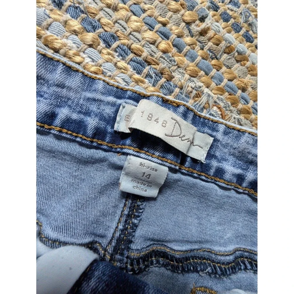 Light Wash High Rise Distressed Paint Splatter Denim Shorts 14 Y2K Festival Indi